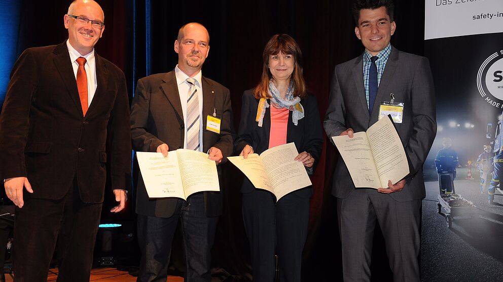vfdb e.V. zeichnet Dr.-Ing. Jens Pottebaum mit dem Excellence Award aus